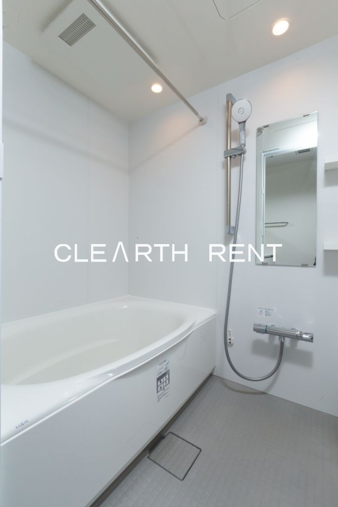 アスタルテ上原 浴室乾燥機付きのバスルーム