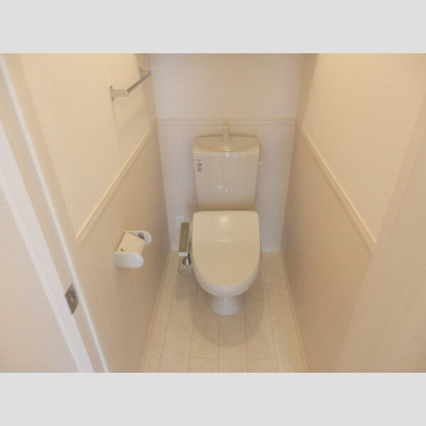 ディアコート五井102号室 トイレ