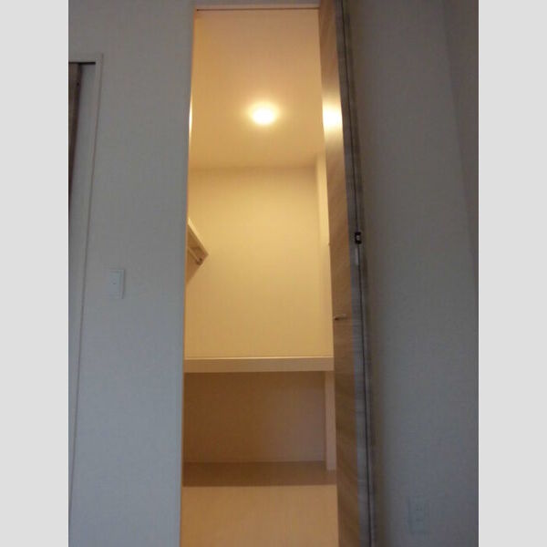 ハピネスⅢ103号室 ウォークインクローゼット