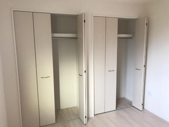 ＣＯＲＮＩＯＬＯ （コルニオーロ）102号室 クローゼット