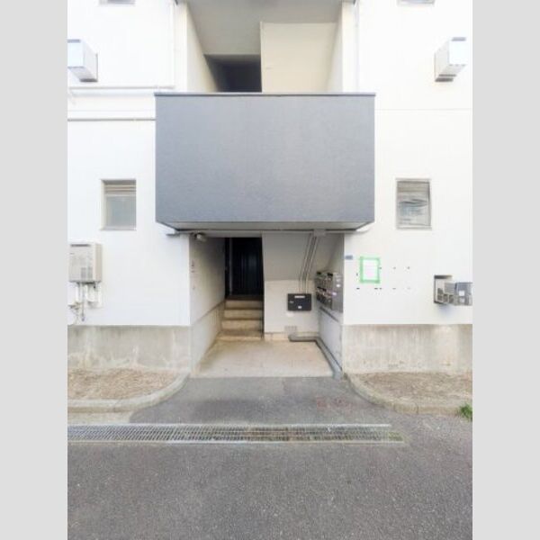 さがみ野東洋マンション204号室 エントランス