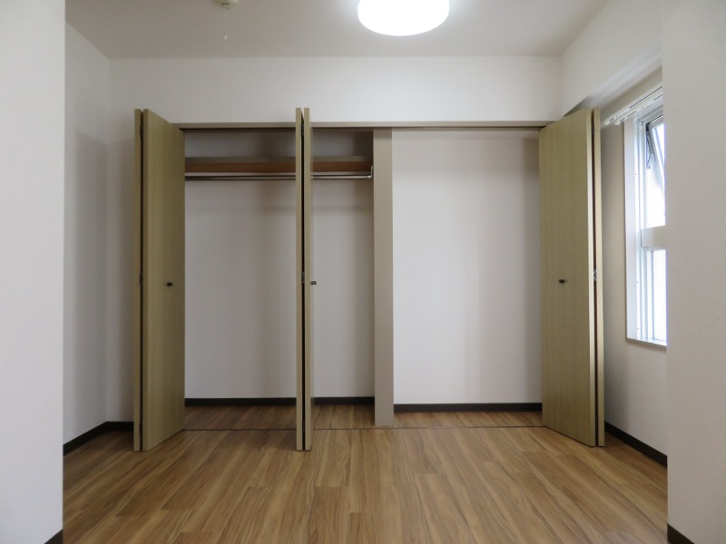 プラザ矢部2階 収納