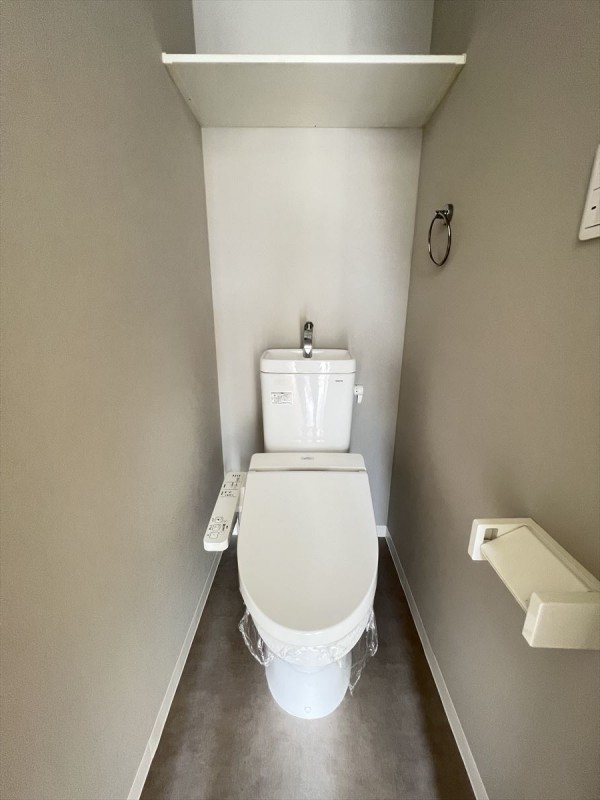 ラウレア五反野3階 トイレ