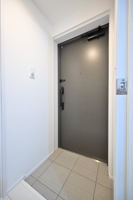 Ｔｈｅ　Ｒｅｓｉｄｅｎｃｅ　Ｎｉｈｏｎｂａｓｈｉ3階 玄関