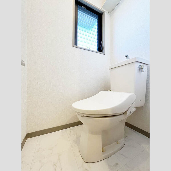 セジュール彩201号室 温水洗浄暖房便座