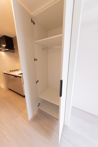 RESIDENCE　KOENJI404号室 収納