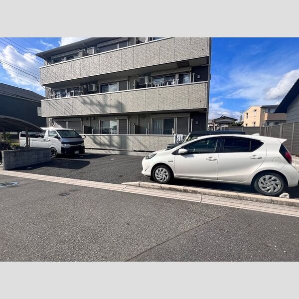 アンクレージュ 駐車場