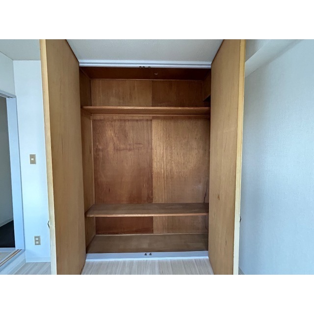 三ツ和マンション301号室 内観