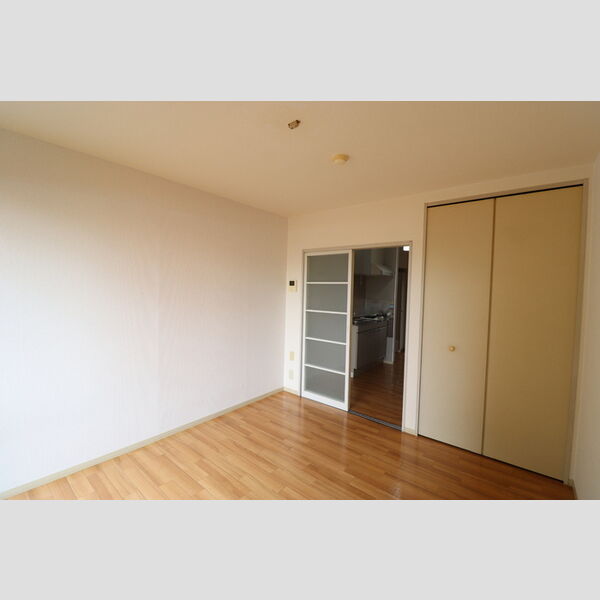 プレミールB 洋室