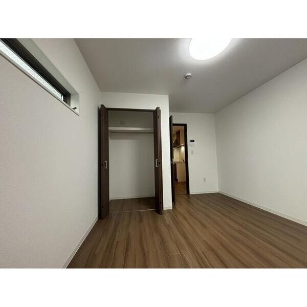 レジデンス向小金 リビング