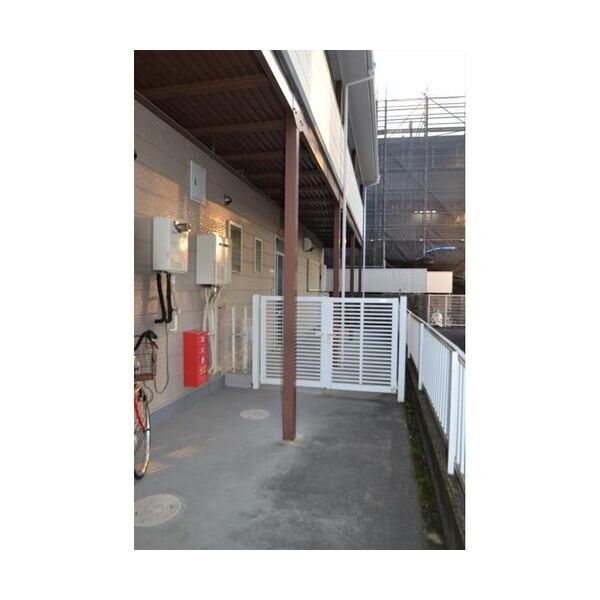 ニューメゾンII エントランス