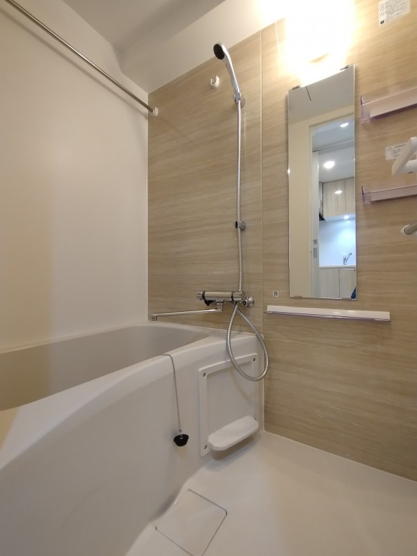 クレイシアIDZ横浜桜木町7階 同建物別部屋の参考画像