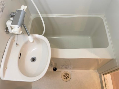 グラントゥルース西日暮里102号室 お風呂