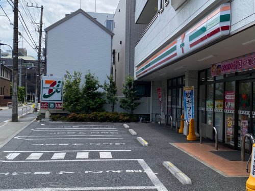 メゾンモール・SUZUKI-Ⅰ201号室 【コンビニエンスストア】セブンイレブン 北区志茂2丁目店まで111ｍ