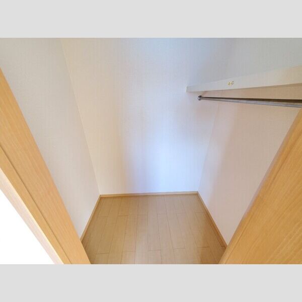 サンベルテ菅沼　Ⅰ301号室 同建物別部屋の参考画像