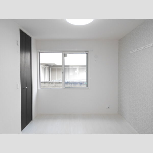 ラ・フォンテⅡ101号室 洋室