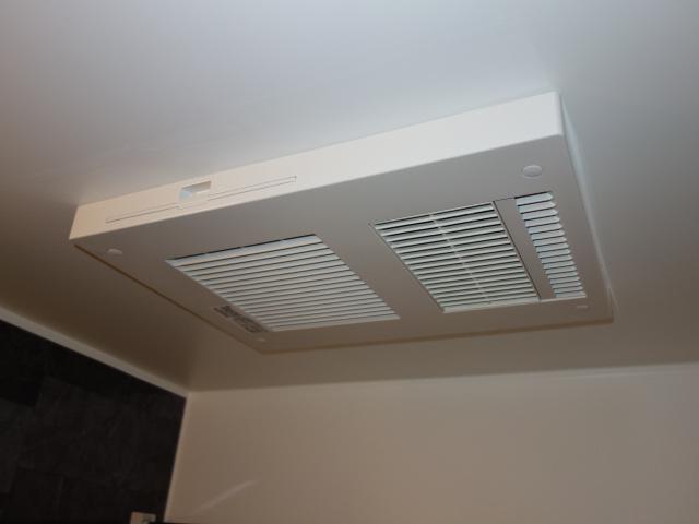 ジャルディーノ　Ｆ-one201号室 浴室乾燥機