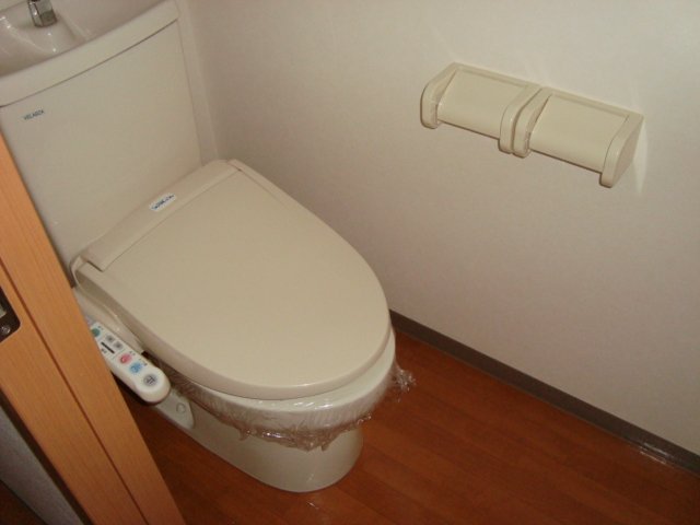 ポスト・マローネ00501号室 シャワー付トイレ