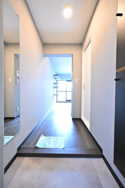 レジダンス・イン・三軒茶屋 玄関