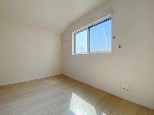 六実４丁目戸建て貸家 ３階洋室