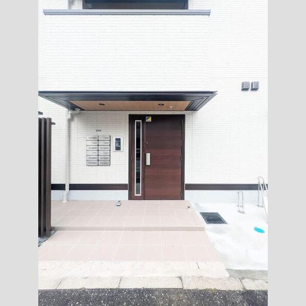 Noble villa 弥生 エントランス