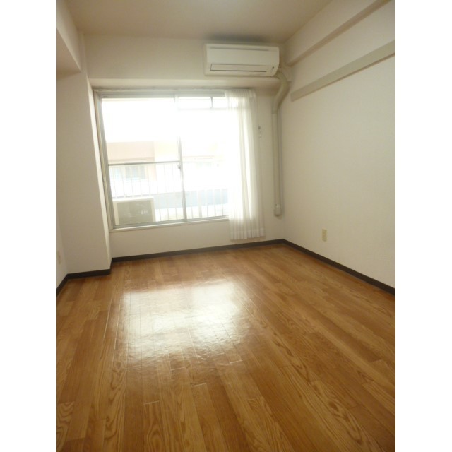 アムス小岩ＷＥＳＴ 洋室