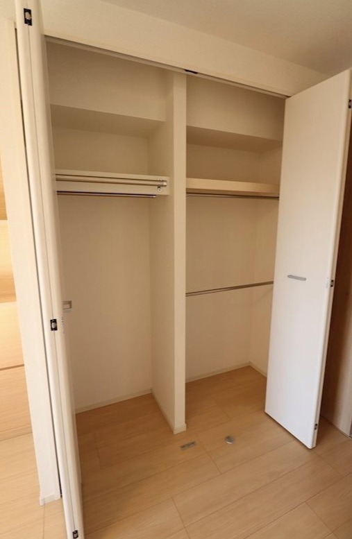 GENOVIA東川口2階 収納