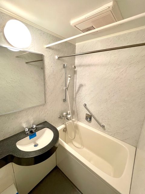 レジディア神田岩本町3階 お風呂