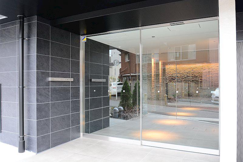 ステージファースト千葉中央 エントランス