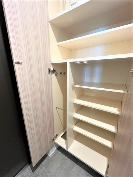 レジディア広尾南9階 収納