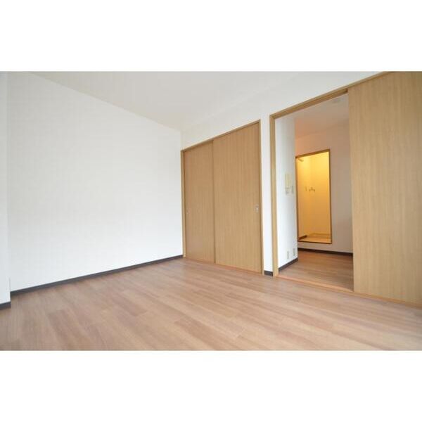 メゾン・カワイ203号室 リビング