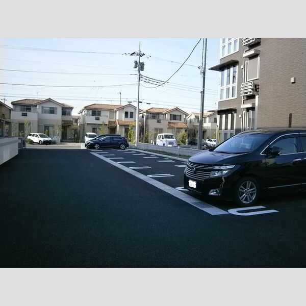 ロイジェントパークス レイクタウン Ⅲ　N 駐車場