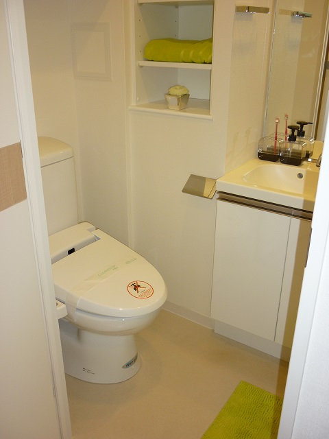 レジディア笹塚Ⅱ5階 トイレ