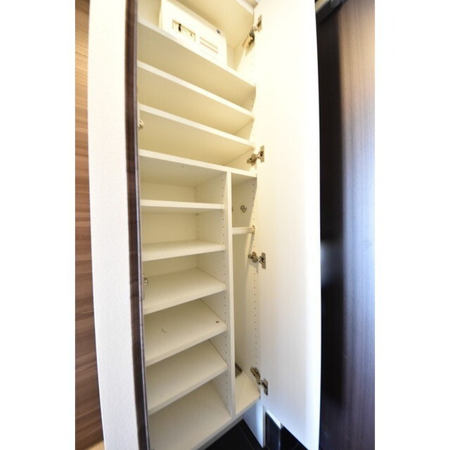 Court Blanche0615号室 内観