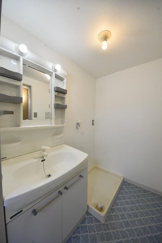 レオドール府中4階 玄関