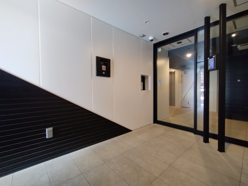 クレイシアIDZ横浜桜木町7階 エントランス