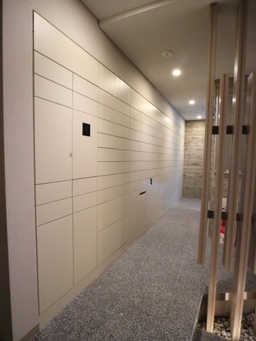 プラウドフラット門前仲町Ⅴ504号室 宅配ロッカー　※参考写真