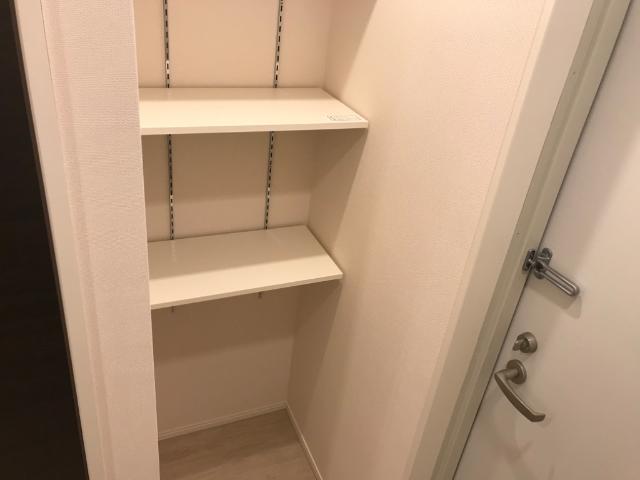 ジョリーメゾン（Ｊｏｌｉｅ　Ｍａｉｓｏｎ）303号室 玄関