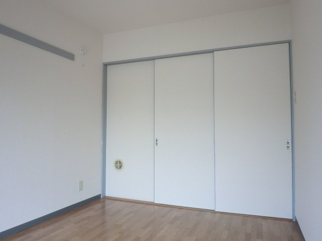 ルミエール妙蓮寺 302号室の写真です