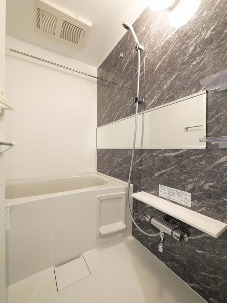 コンポジット渋谷本町4階 内観