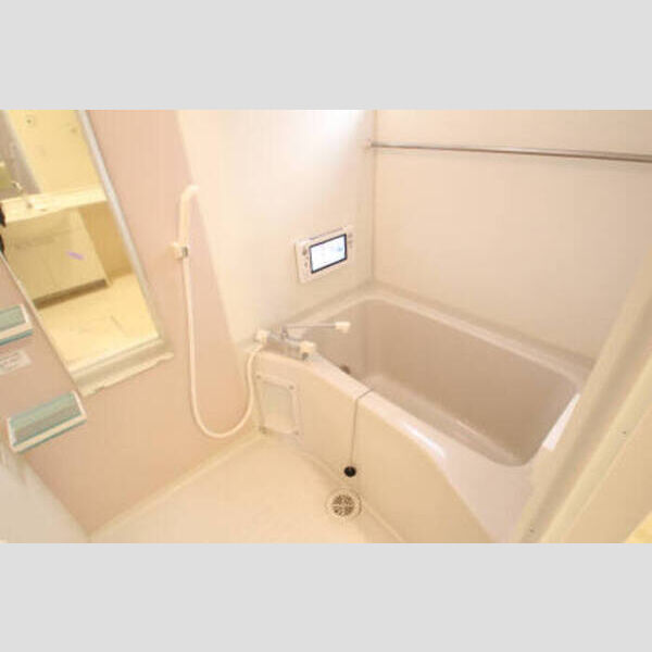 FLAT TENJINⅡⅢ　Ⅱ 1号室浴室(液晶TV付!)