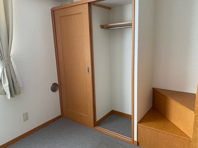 レオパレス醍醐204号室 ベッド下収納になってます！
