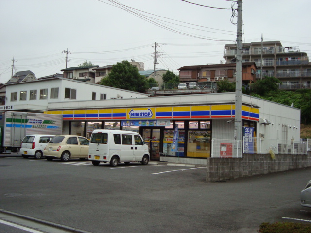メープルコート ミニストップ川越岸町店まで794ｍ