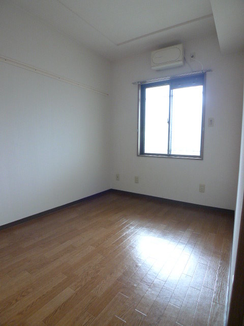 グランシャリオ誠治館0208号室 こちらの写真は同タイプの別の部屋の写真となります。