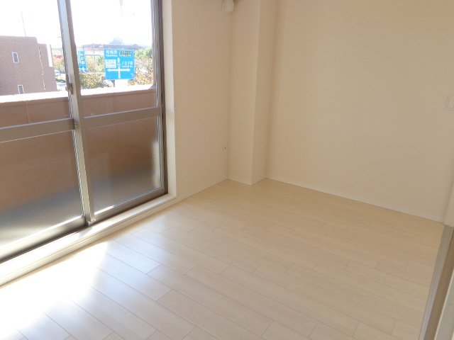 キャッスルパーク 洋室６帖