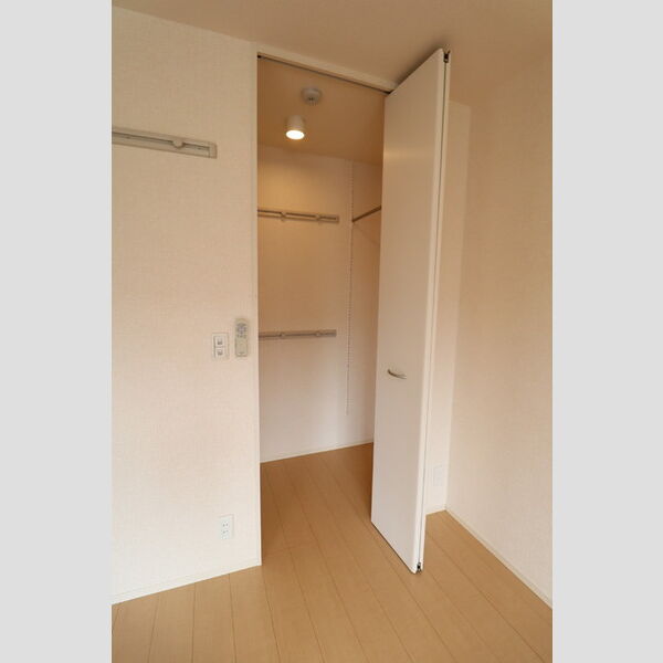 セントラルパーク206号室 ワンステップクローゼット