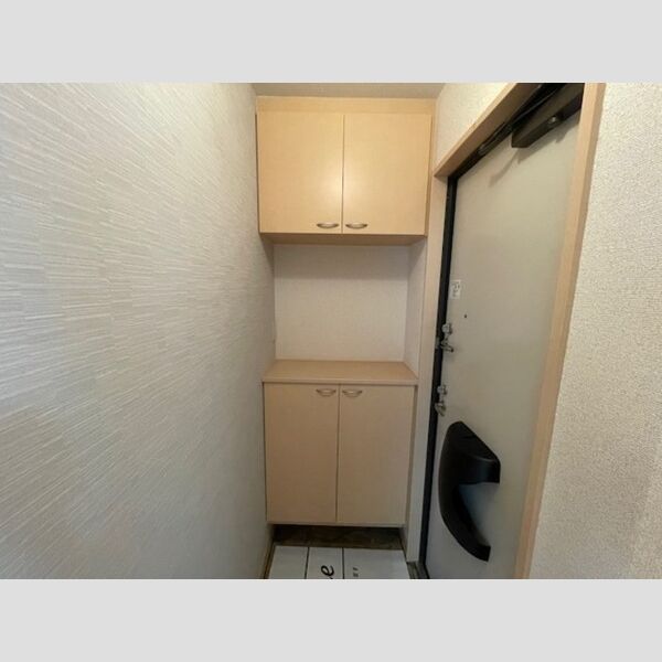 ボヌール201号室 下駄箱