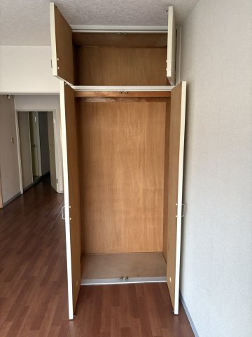 マロニエハイツ 収納