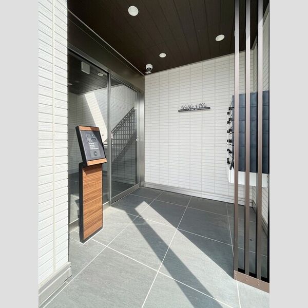 ノーブル　ヴィラ エントランス