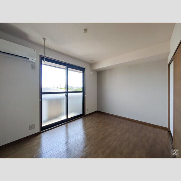 エクセルグランデ301号室 南西側洋室